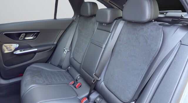 MERCEDES-BENZ C 220 d T 4 Matic