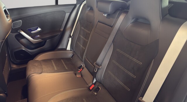 MERCEDES-BENZ CLA 250 4Matic 8G-DCT