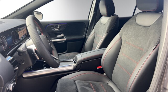 MERCEDES-BENZ GLA 220 4Matic 8G-DCT