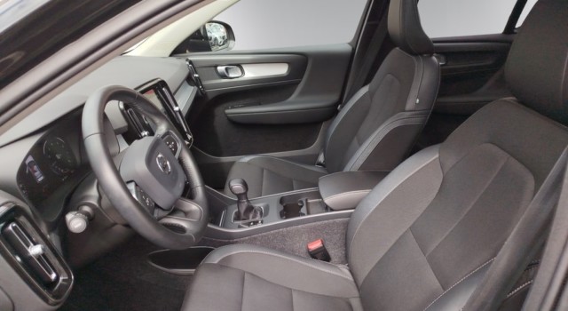 VOLVO XC40 T3 Momentum