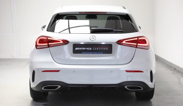 MERCEDES-BENZ A 250 AMG Line