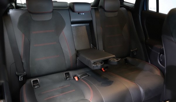 MERCEDES-BENZ EQA 250 AMG Line AMG Line