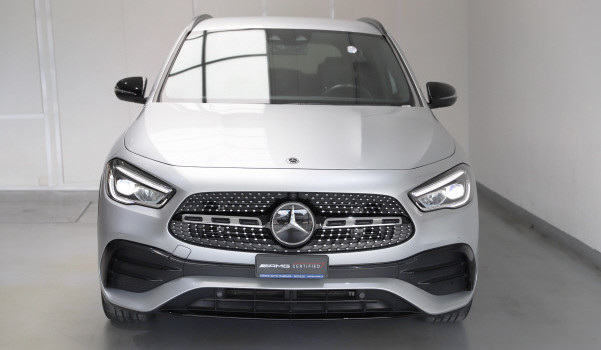 MERCEDES-BENZ GLA 250 AMG Line 4Matic