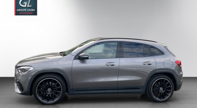 MERCEDES-BENZ GLA 220 d AMG Line 4Matic