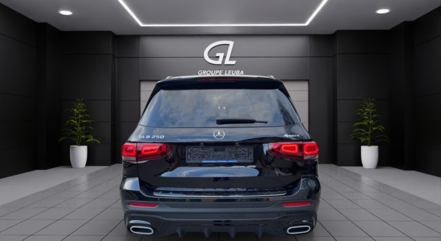 MERCEDES-BENZ GLB 250 4Matic AMG Line 8G-Tronic