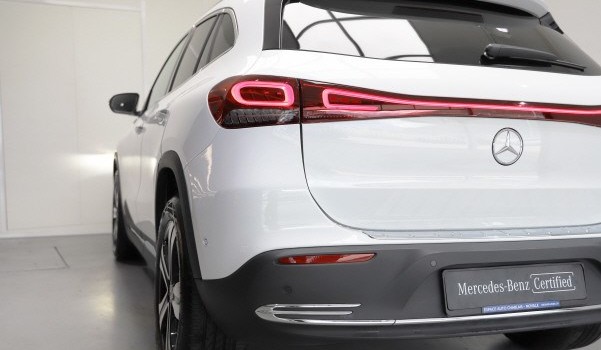 MERCEDES-BENZ EQA 250