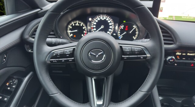 MAZDA 3 Hatchback SKYACTIV-G M Hybrid 150 Exclusive Line Automat