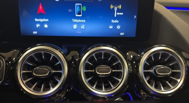 MERCEDES-BENZ GLA 220 4Matic 8G-DCT