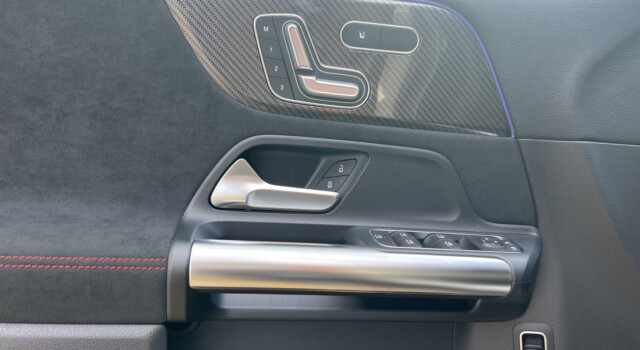 MERCEDES-BENZ GLA 220 4Matic 8G-DCT