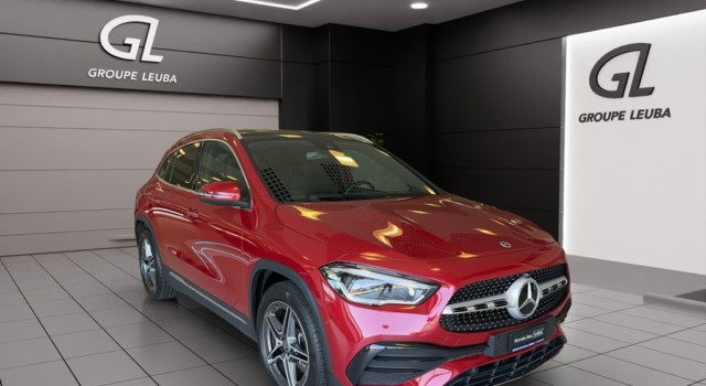 MERCEDES-BENZ GLA 200 AMG Line