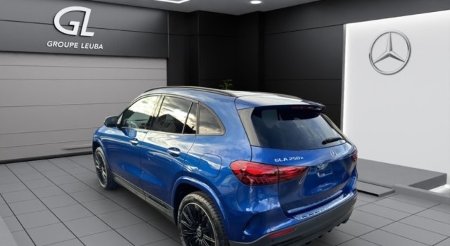 MERCEDES-BENZ GLA 250 4Matic 8G-DCT