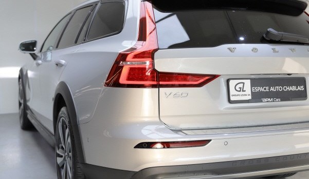 VOLVO V60 CC B5 Ultimate AWD