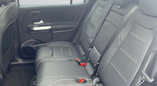 MERCEDES-BENZ EQB 350 4Matic Swiss Star AMG Line