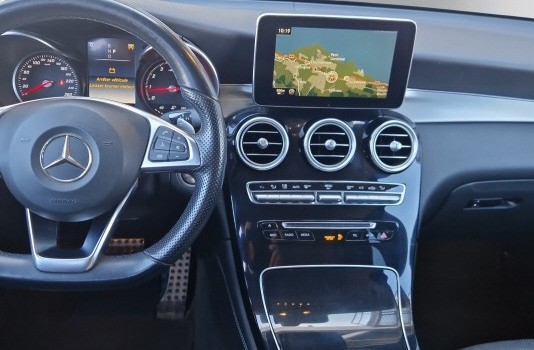 MERCEDES-BENZ GLC 250 AMG Line 4Matic