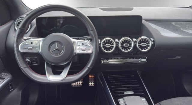 MERCEDES-BENZ B 220 4Matic AMG Line