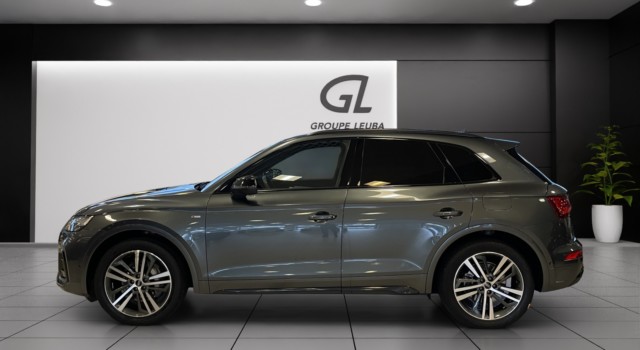 AUDI Q5 55 TFSI e S line qu