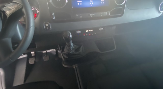MERCEDES-BENZ Sprinter 319 CDI Extralang