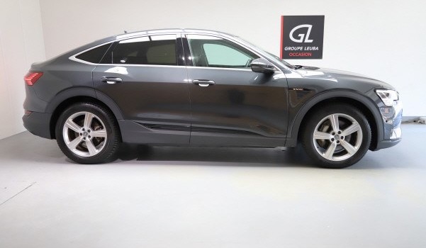 AUDI e-tron 50 quattro