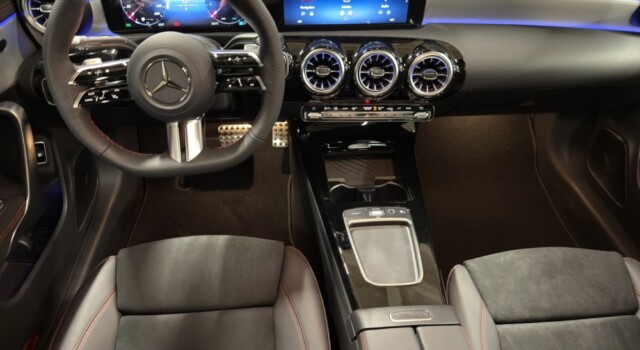 MERCEDES-BENZ CLA 250 4Matic 8G-DCT