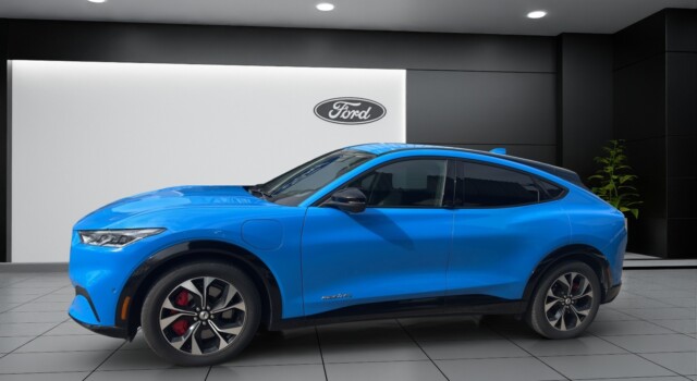 FORD MUSTANG MACH-E AWD 72.6 kWh