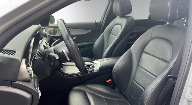 MERCEDES-BENZ C 200 Swiss Star AMG Line 4M 9G-Tronic