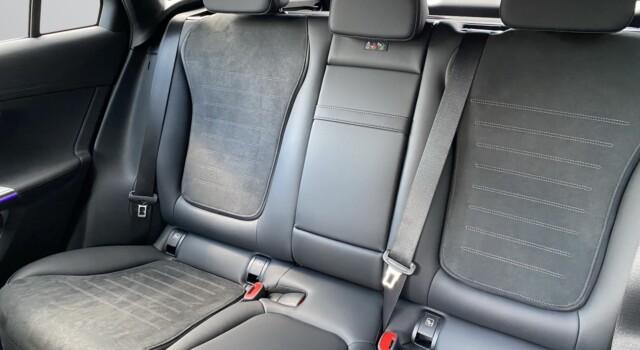 MERCEDES-BENZ GLC 300 4Matic 9G-Tronic