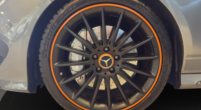 MERCEDES-BENZ CLA 45 AMG 4Matic Speedshift