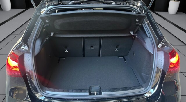 MERCEDES-BENZ A 200 Night Star 7G-DCT