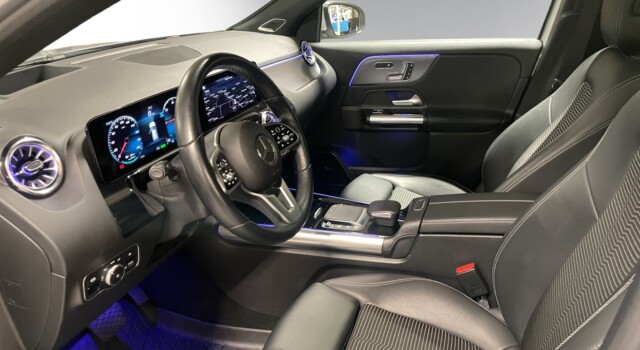 MERCEDES-BENZ EQA 250