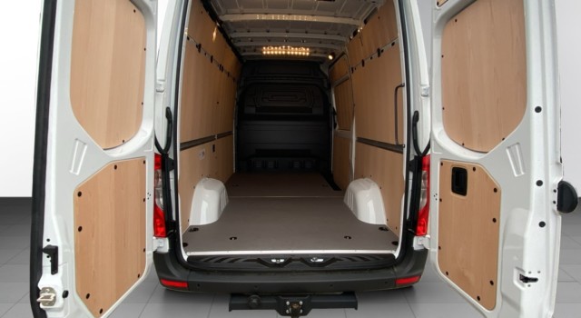 MERCEDES-BENZ Sprinter 315 CDI Standard 9G-TRONIC