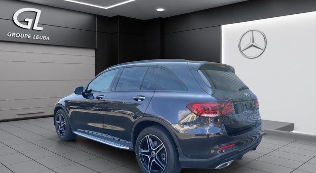 MERCEDES-BENZ GLC 300 AMG Line 4Matic