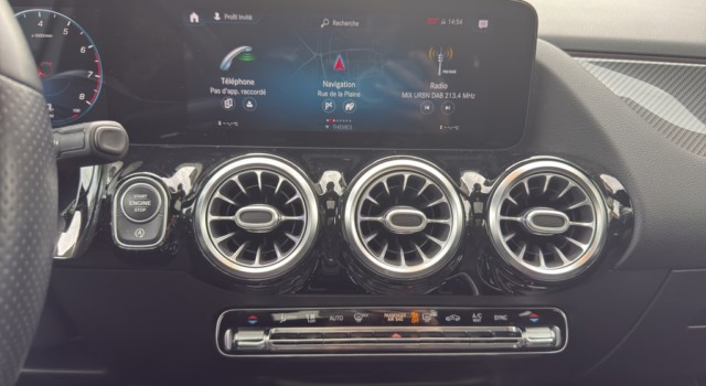 MERCEDES-BENZ B 220 4Matic AMG Line