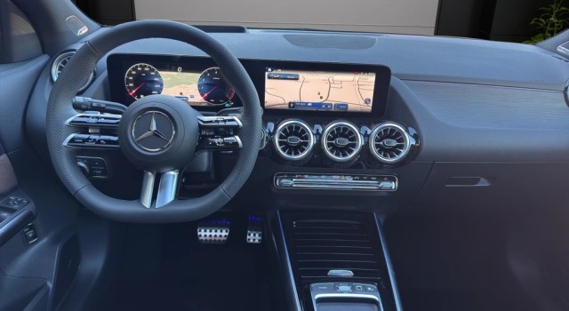MERCEDES-BENZ GLA 250 4Matic 8G-DCT Swiss Star