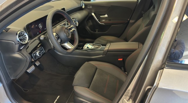 MERCEDES-BENZ A 250 e EQ Star 8G-DCT