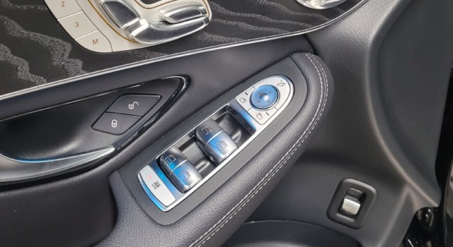 MERCEDES-BENZ GLC 220 d AMG Line 4Matic 9G-Tronic