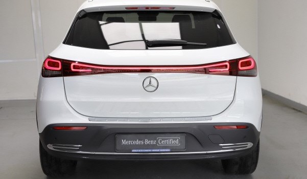 MERCEDES-BENZ EQA 250