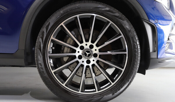 MERCEDES-BENZ GLC 300 d AMG Line 4Matic 9G-Tronic