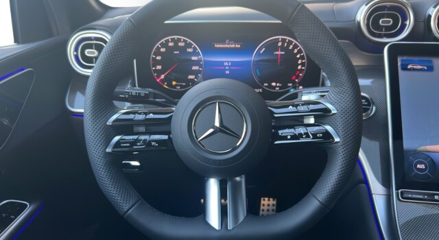 MERCEDES-BENZ GLC 300 e 4Matic EQ Star 9G-Tronic