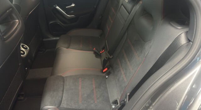 MERCEDES-BENZ A 220 4Matic 8G-DCT