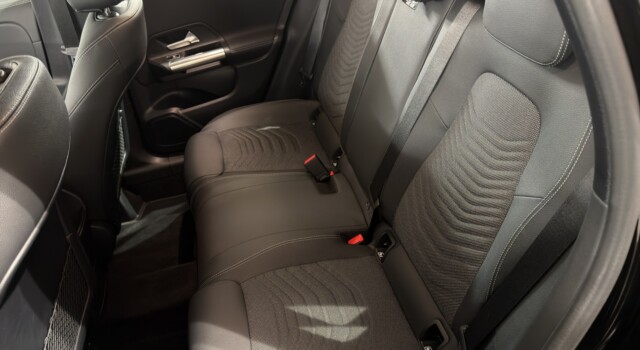 MERCEDES-BENZ GLA 250 e EQ Star 8G-DCT