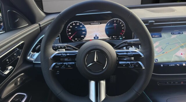 MERCEDES-BENZ E 300 de 4Matic 9G-Tronic