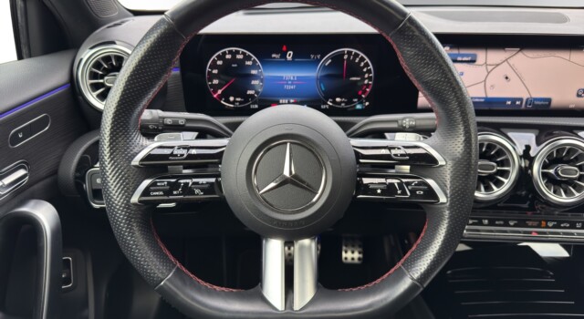 MERCEDES-BENZ A 250 e 8G-DCT