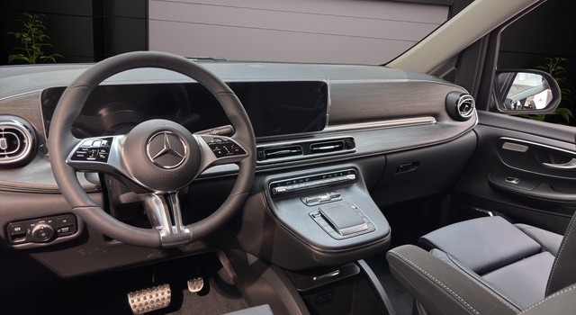 MERCEDES-BENZ 300 V  lang Avantgarde 9G-Tronic