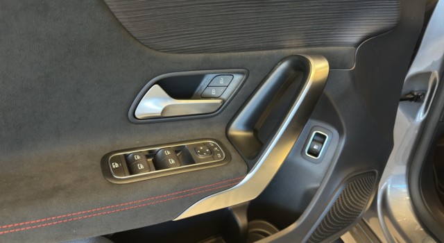 MERCEDES-BENZ A 250 e EQ Star 8G-DCT