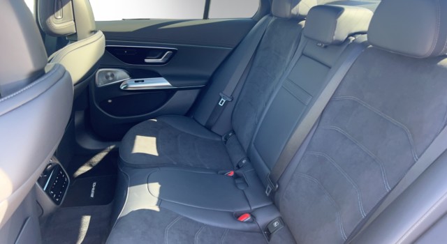 MERCEDES-BENZ E 220 d 4Matic 9G-Tronic