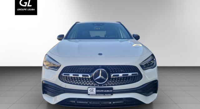 MERCEDES-BENZ GLA 250 AMG Line 4Matic