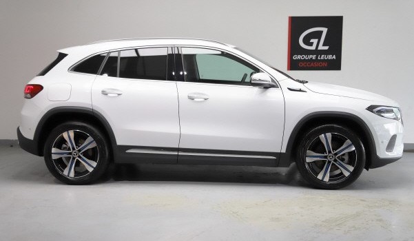 MERCEDES-BENZ EQA 250