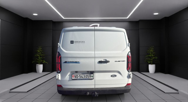FORD TRANSIT CUSTOM Van 320 L1H1 65kWh Trend