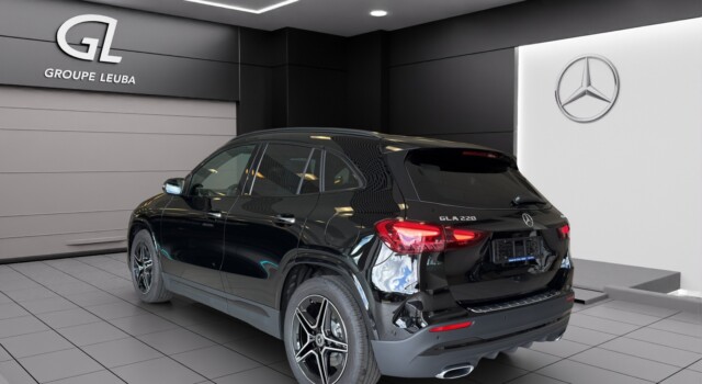 MERCEDES-BENZ GLA 220 4Matic 8G-DCT