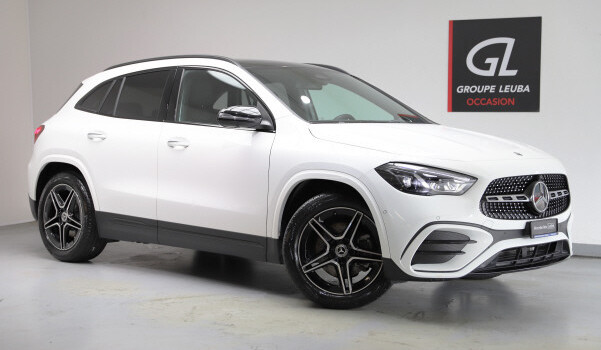 MERCEDES-BENZ GLA 220 d 4Matic 8G-DCT